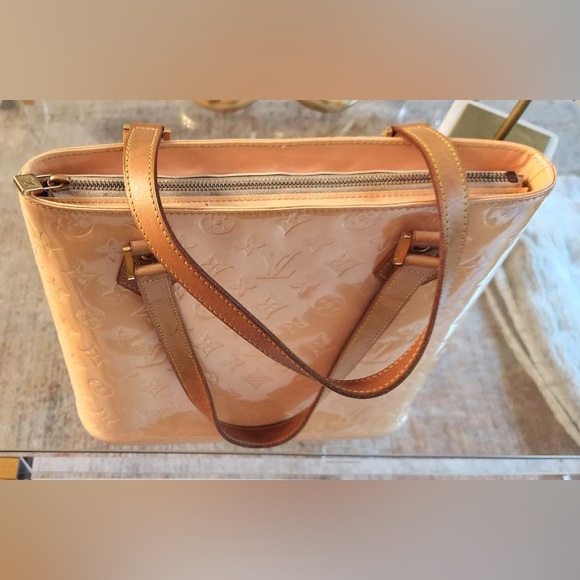 Louis Vuitton Houston vernis - Picture 2 of 6